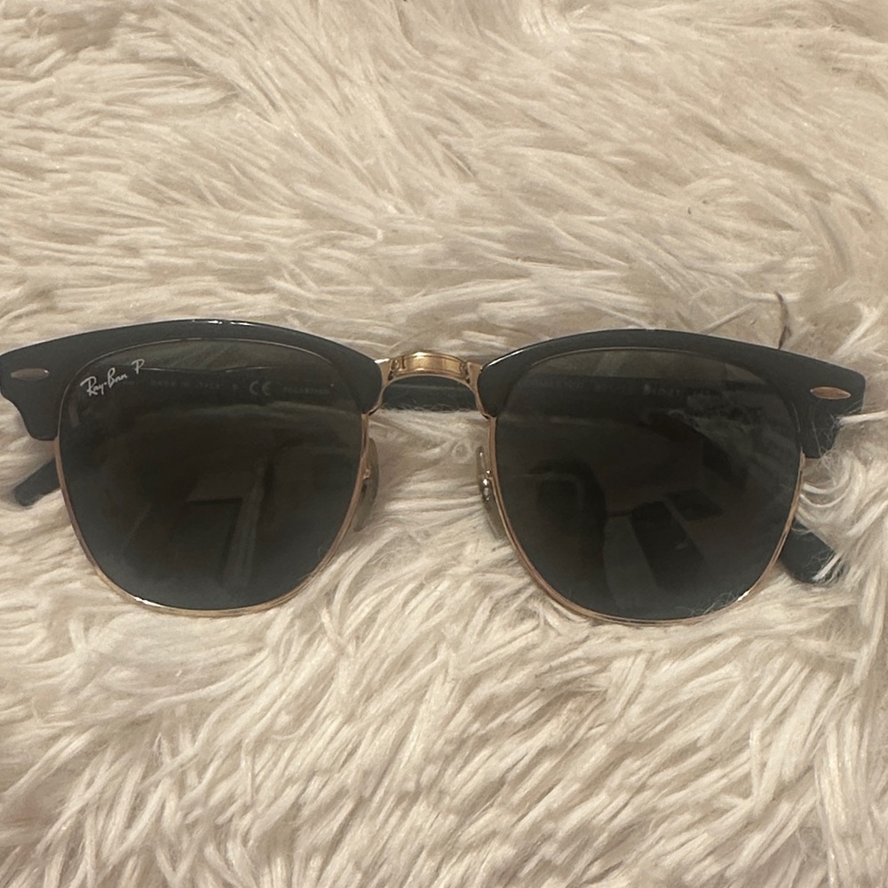 Ray-Ban RB3016 Clubmaster sunglasses
